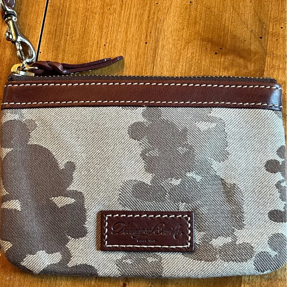 NWOT Dooney & Bourke Mickey Mouse Wristlet